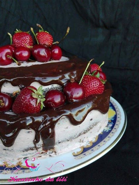 Kantinho Da LILI NAKED CAKE De Chocolate E Frutos Vermelhos