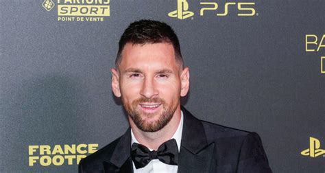 FC Barcelone Lultime Coup Bas De Messi Au PSG