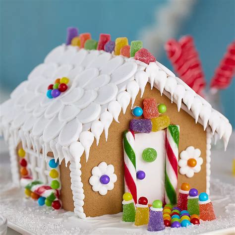 Wilton Gingerbread House Kit 25.7oz | Party City