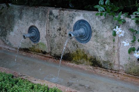 Spouting Water Garden Features