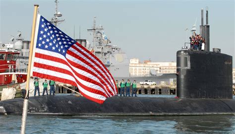 DVIDS - Images - fast-attack submarine USS Montpelier deploys from ...