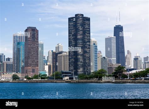 Downtown Chicago Seen From Lake Michigan Stock Photo Alamy