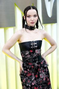 Mtv Vmas Dove Cameron In Paco Rabanne Tom Lorenzo