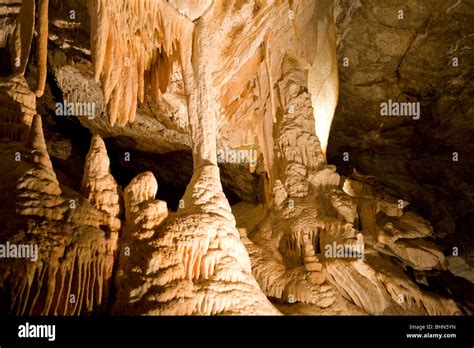 Limestone Caves | Wallpaper Background HD