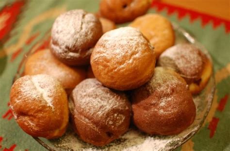 Kue Oliebollen Donat Asal Belanda Yang Viral Dan Disebut Mirip Odading