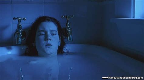 Heavenly Creatures Melanie Lynskey Nude Scene Sexy Beautiful Celebrity