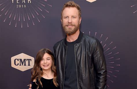 Dierks Bentley Performs Duet With Daughter Evie [Video]