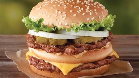 Burger Kings Big King Burger What To Know Before Ordering