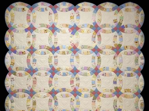 Queen Pastel Double Wedding Ring Quilt Hannahs Quilts