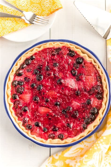 This Mixed Berry Pie Is A Little Untraditional But So Easy To Make A Single Layer Pie Crust Is