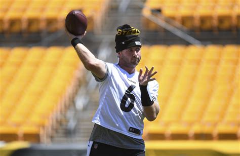 Steelers Daily Links Duck Gets Girl All Winners In Afc North