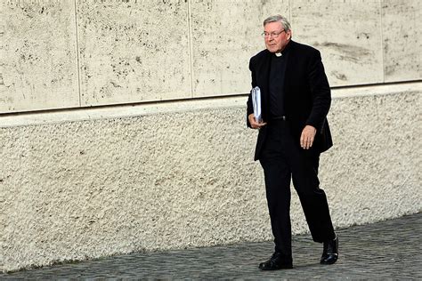 Escándalo En El Vaticano Tesorero Y Cardenal Es Acusado De Abuso