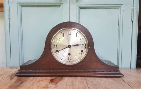 Vintage Napoleon Hat Chiming Mantel Clock Westminster And Whittington