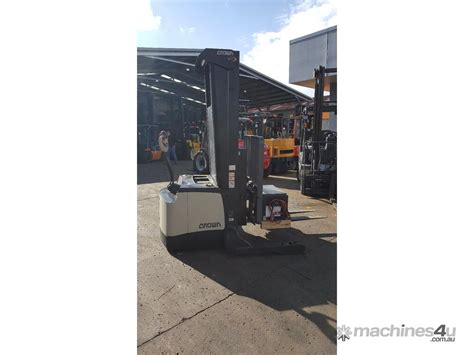 Used Crown Shr Walkie Reach Stacker In Fairfield Nsw