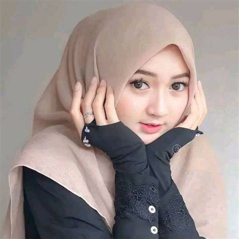 Pin On Simpan Cepat Fashion Muslim Fashion Outfits Girl Outfits