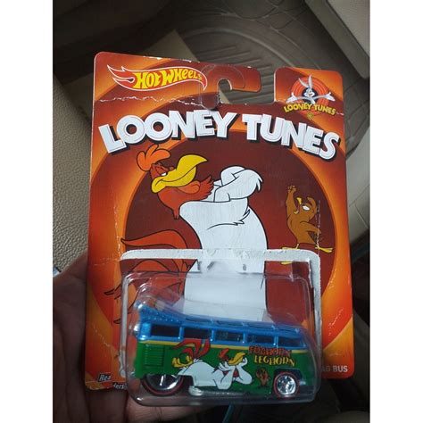 Jual Hot Wheels Volkswagen T1 Drag Bus Looney Tunes Not Mint Shopee Indonesia