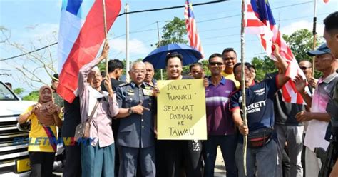 Agong Terharu Sambutan Rakyat Di Tawau BULETIN TV3 Malaysia