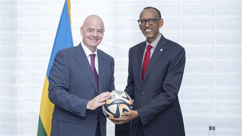 Kagame Et Infantino Discutent Du Partenariat Entre La FIFA Et Le Rwanda