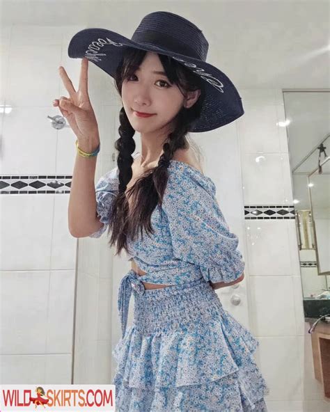 Jinnytty Jinnytty Yyj Nude OnlyFans Instagram Leaked Photo