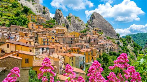basilicata italy travel guide planet  hotels