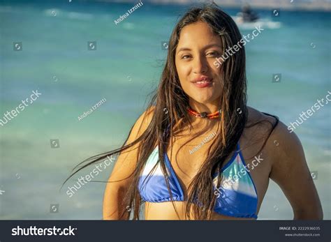 713 Gorgeous Latina Woman In Bikinis Images Stock Photos Vectors