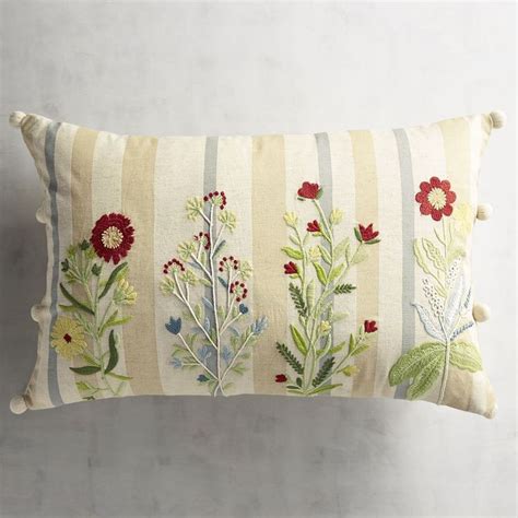 Pin By Prachi On Pillow Boho Throw Pillows Floral Pillows Pillow