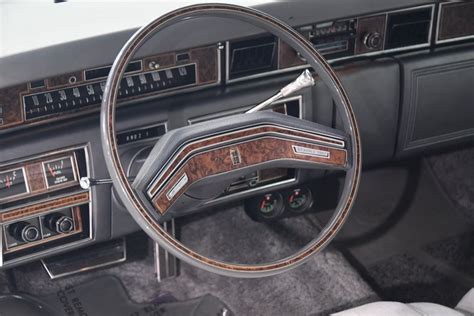 1976 Lincoln Continental | Volo Museum