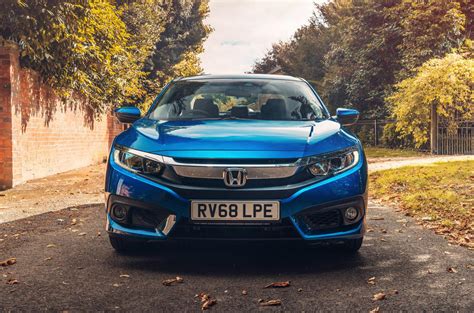 Honda Civic 4 Door 16i Dtec 2018 Uk Review Autocar