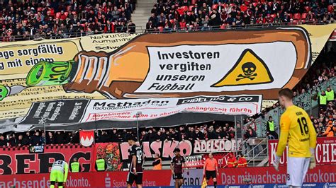 Nach Dem Investoren Scheitern Bei Der Dfl Fansprecher Rechnet Mit