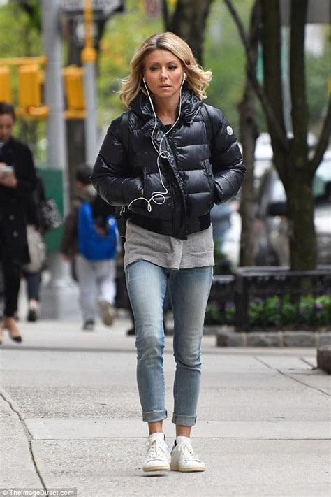 Kelly Ripa New York City May 5 2016 Star Style