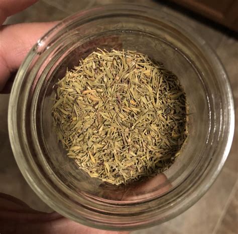 What Does Dried Oregano Look Like