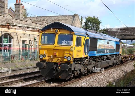 GB Railfreight Class 66 66709 Named Sorrento In Special Livery For