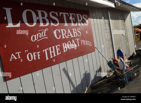 The Newport Lobster Shack Lobster And Crab Shop In Port Of Newport