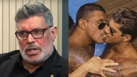 Alexandre Frota expõe bastidores de beijão gay em ensaio totalmente nu
