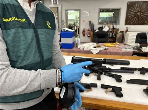 Golpe De La Guardia Civil Al Tr Fico Internacional De Armas Con M S De