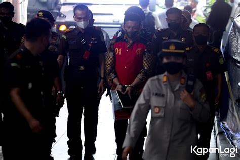 Foto Ferdy Sambo Saat Jalani Sidang Perdana Kasus Pembunuhan Berencana