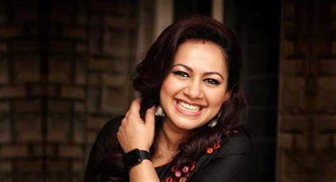 tv anchor archana vijay family photo
