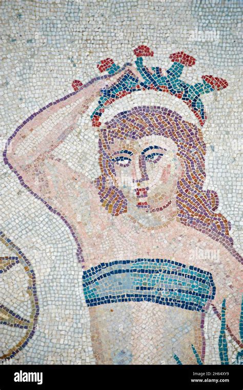 Mosaico Di Ragazze Di Bikini Romano Immagini E Fotografie Stock Ad Alta