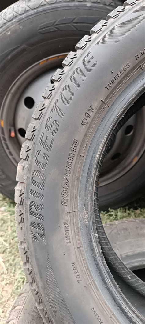 Резина Bridgestone BLIZZAK 205/55 R16 зима. Гарантія. Із ЄС: 1 400 грн ...