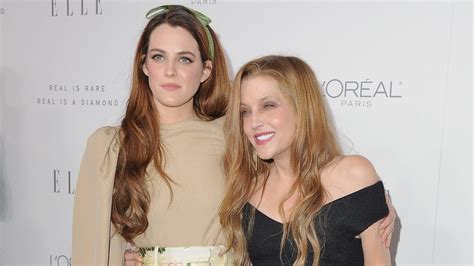 Lisa Marie Presley Surprises Daughter Riley With Birthday Song