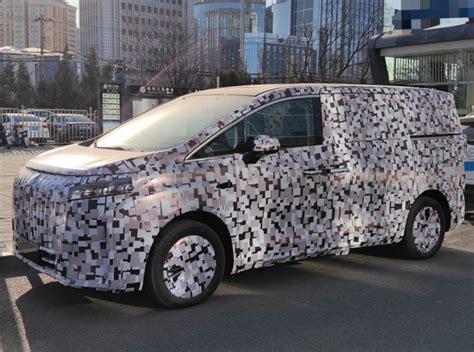 Spy Shots: WEY MPV Is Getting Ready For The Chinese Car Market