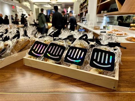 Customer service trends on tour: Bringing our 2024 report to life - The