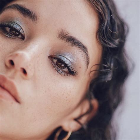 Pin By Kyle Galvin On Sarah Harrison Test Moodboard Sparkly Eyes