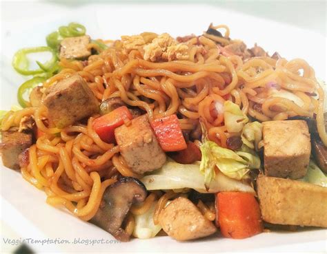 ♥ Veggie Temptation: Vegetarian/Vegan Hong Kong Stir-fry Noodles