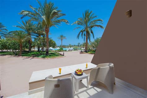 PHARAOH AZUR RESORT HURGHADA