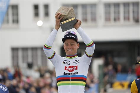 Paris Roubaix 2024 Mathieu Van Der Poel J Avais Des Jambes