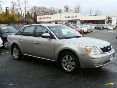 2006 Silver Birch Metallic Ford Five Hundred SEL AWD 56925106 Photo 2