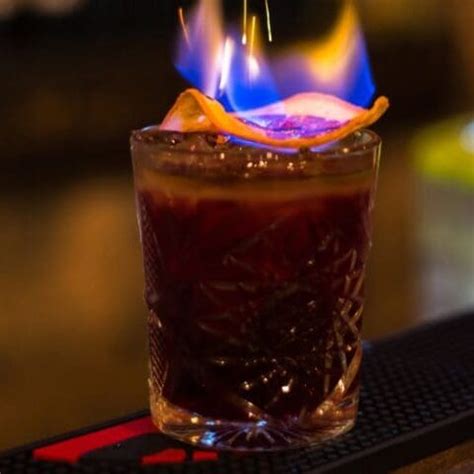 11 Unique Flaming Cocktails 🍸🔥