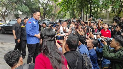 Pagi Hari Pendaftaran Prabowo Sempatkan Temui SBY Di Cikeas Nasional