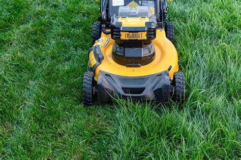 What To Do If Your Lawn Mower Starts Smoking When Using It